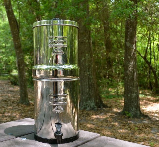The versatile Big Berkey™ system is the ideal system for use at home with small or medium sized families, travel, outdoor activities or during unexpected emergencies, making it the perfect portable gravity water filter system for all needs. Come with 2 Filters which only need changing each 22,700 litres. 