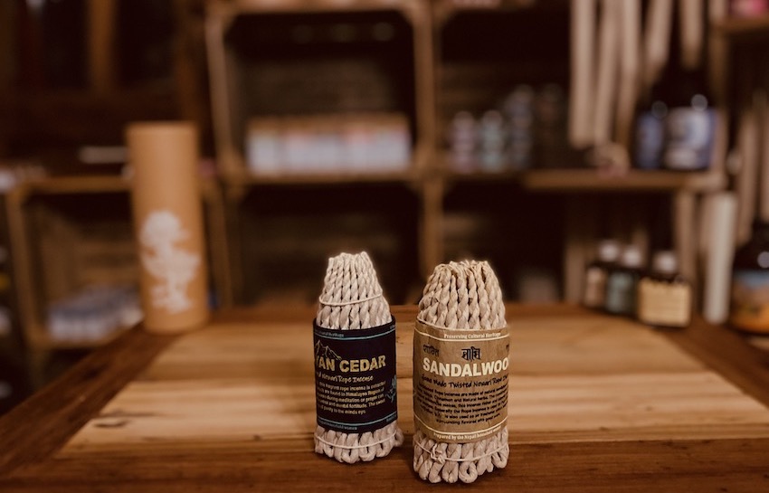 Made in Nepal, these Natural Incense Rope are made up from Organic Living Herbs found in the high up in the Himalayas. These twisted Rope Incense bundles are frequently used in Temples, Stupas, and Enlightened rooms for an Aromatic Ambience. Choose from Sandalwood or Cedar. There are 50x Incense Ropes per bundle.