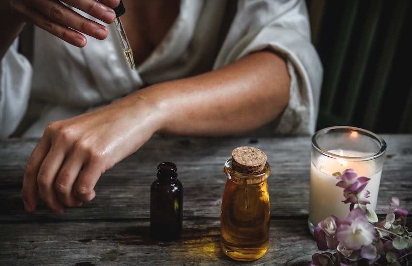 thieves oil organic blend